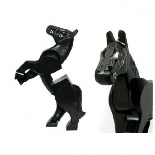 Cavallo, gambe mobili con occhi rosso scuro, alunni bianchi e motivo a briglia grigio scuro perlato