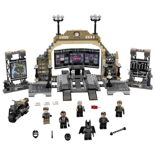 Batcaverna: faccia a faccia con The Riddler