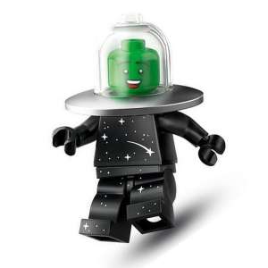 Fan in costume di disco volante