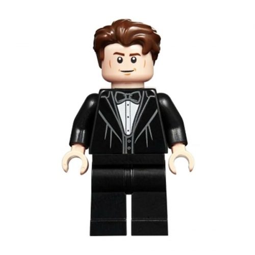 Cedric Diggory, abito nero e papillon