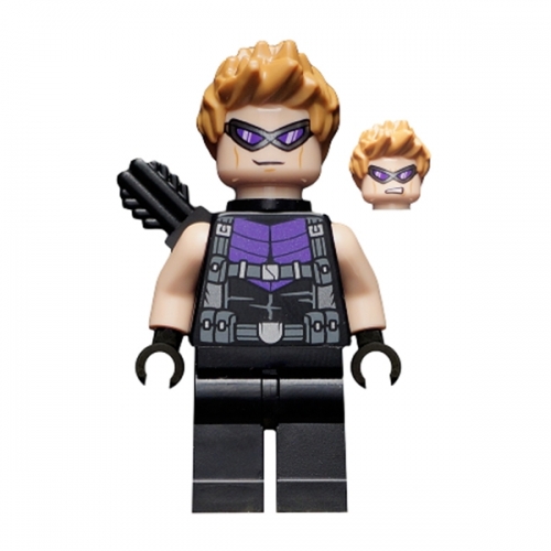 Occhio di falco - Abito nero e viola scuro, occhiali, faretra e arco